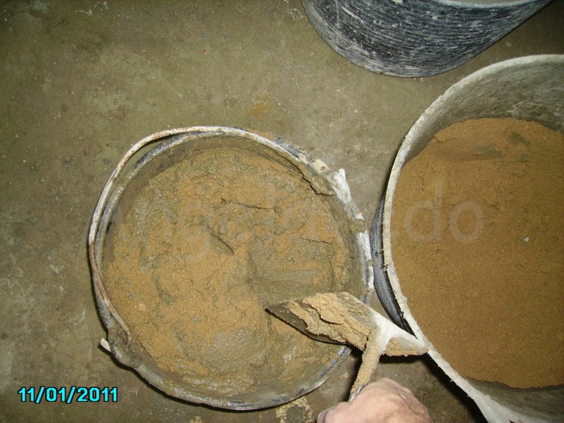 Cómo hacer mezcla de mortero en un cubo, una forma sencilla ~ Angelatedo